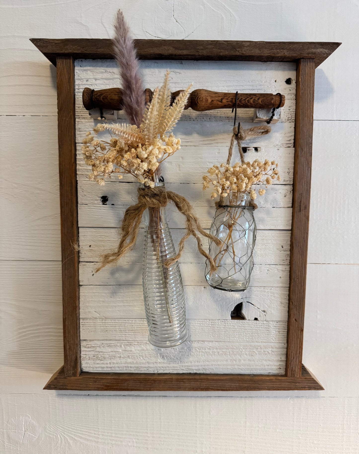 Wall mount rack