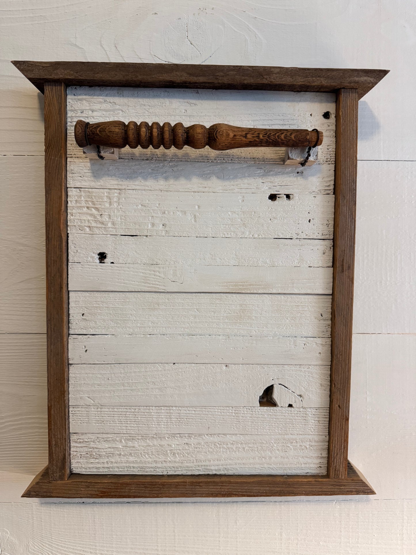 Wall mount rack